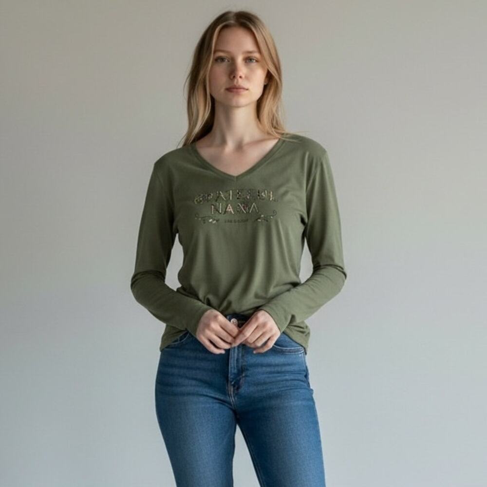 Life Is Good Grateful Nana Long Sleeve Crusher Tee NWT Womens Sz L Moss Lounge